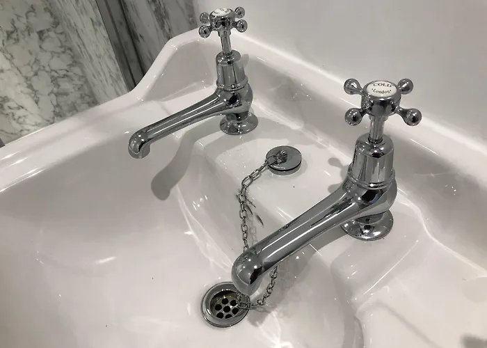 The Little Angel 3* Whitby